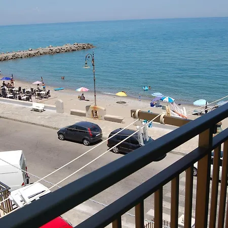 Acquamarina Deluxe Bed & Breakfast *