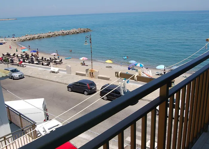 Acquamarina Deluxe Bed and breakfast 3*